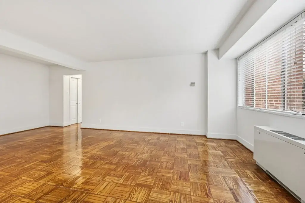 10 web or mls 1700 harvard st nw unit 206 s1112 004